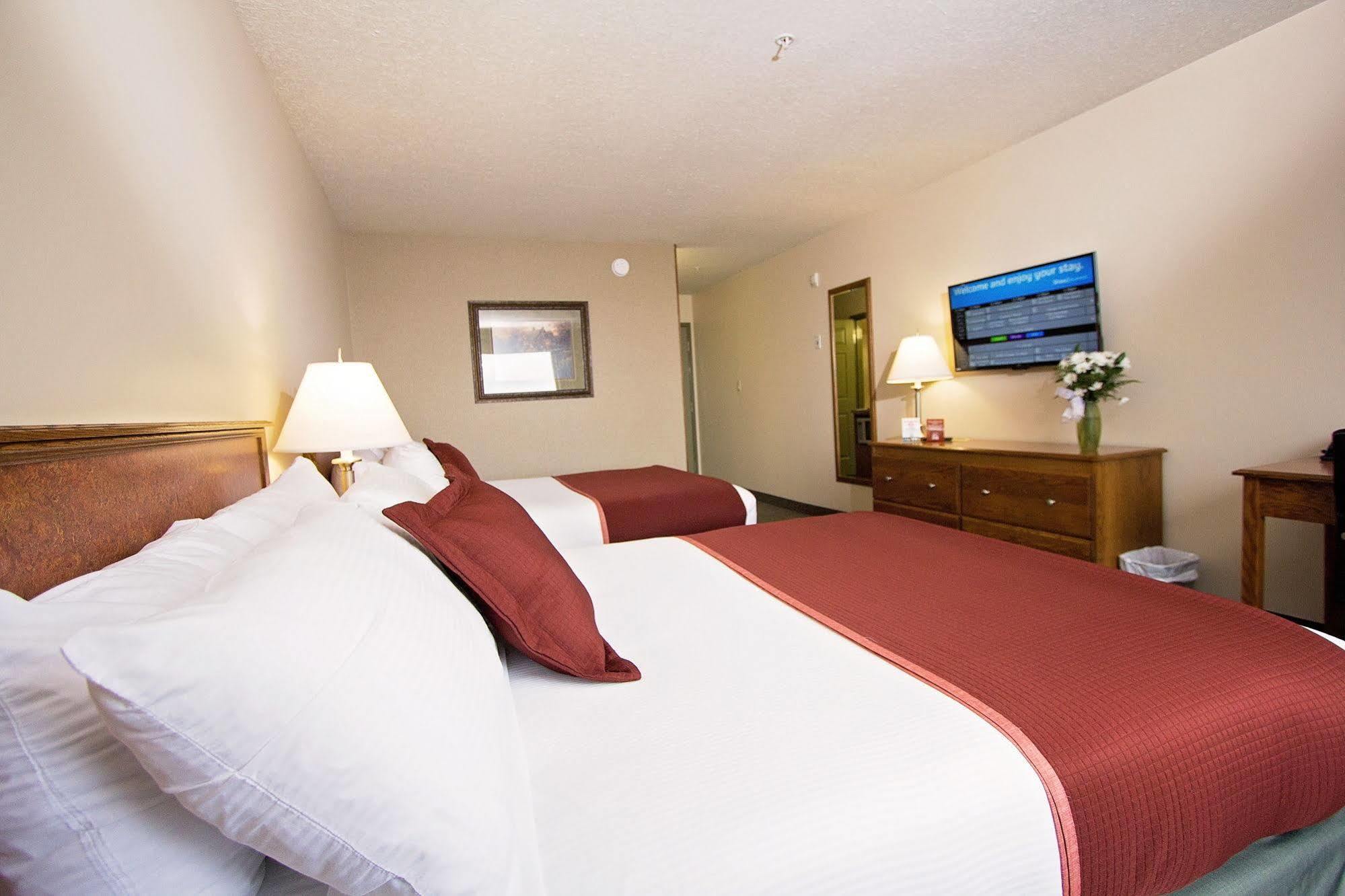 Service Plus Inns & Suites Drayton Valley Exterior foto
